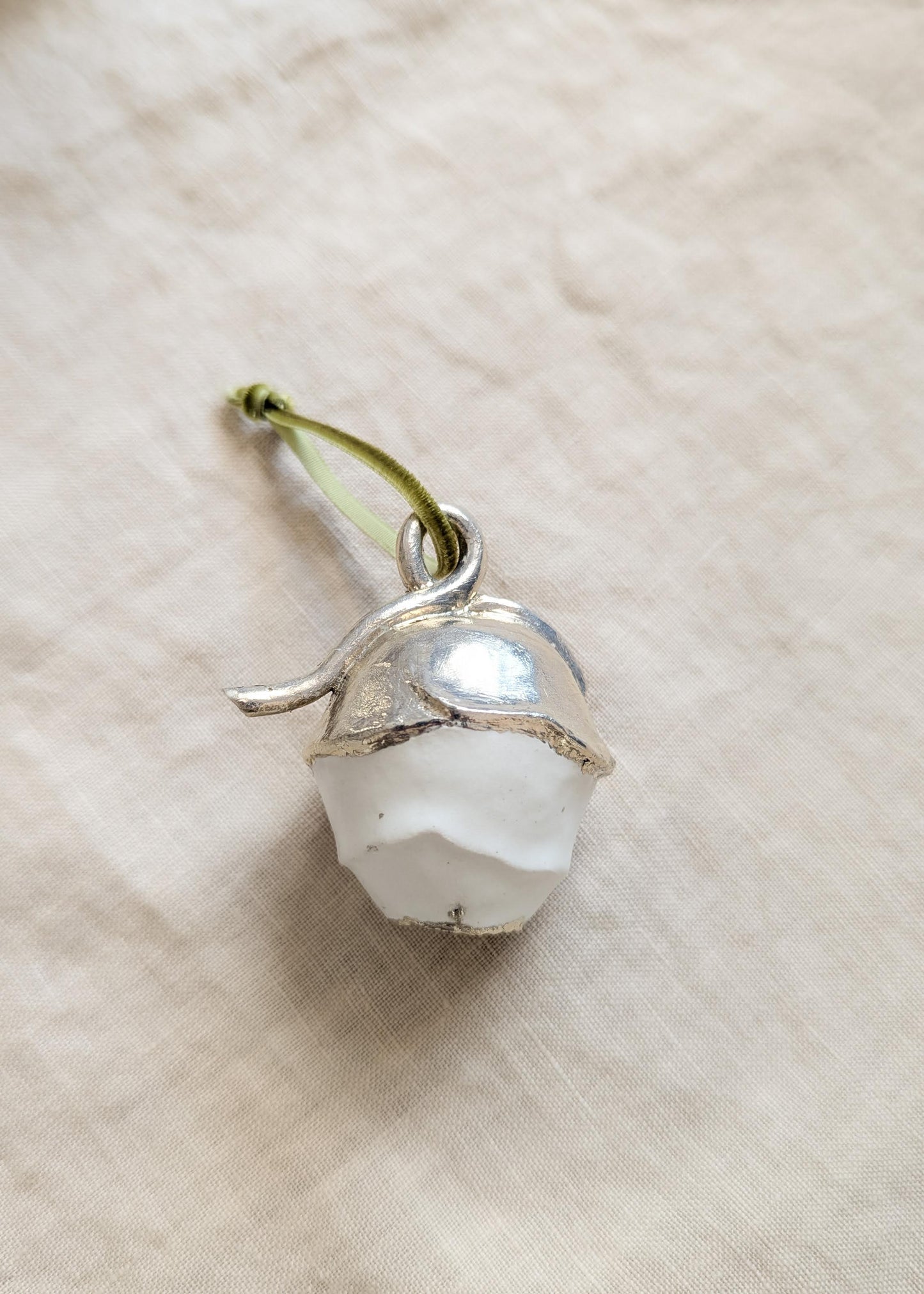 Strange Holidays: Pomme de pin by Elena Mahno